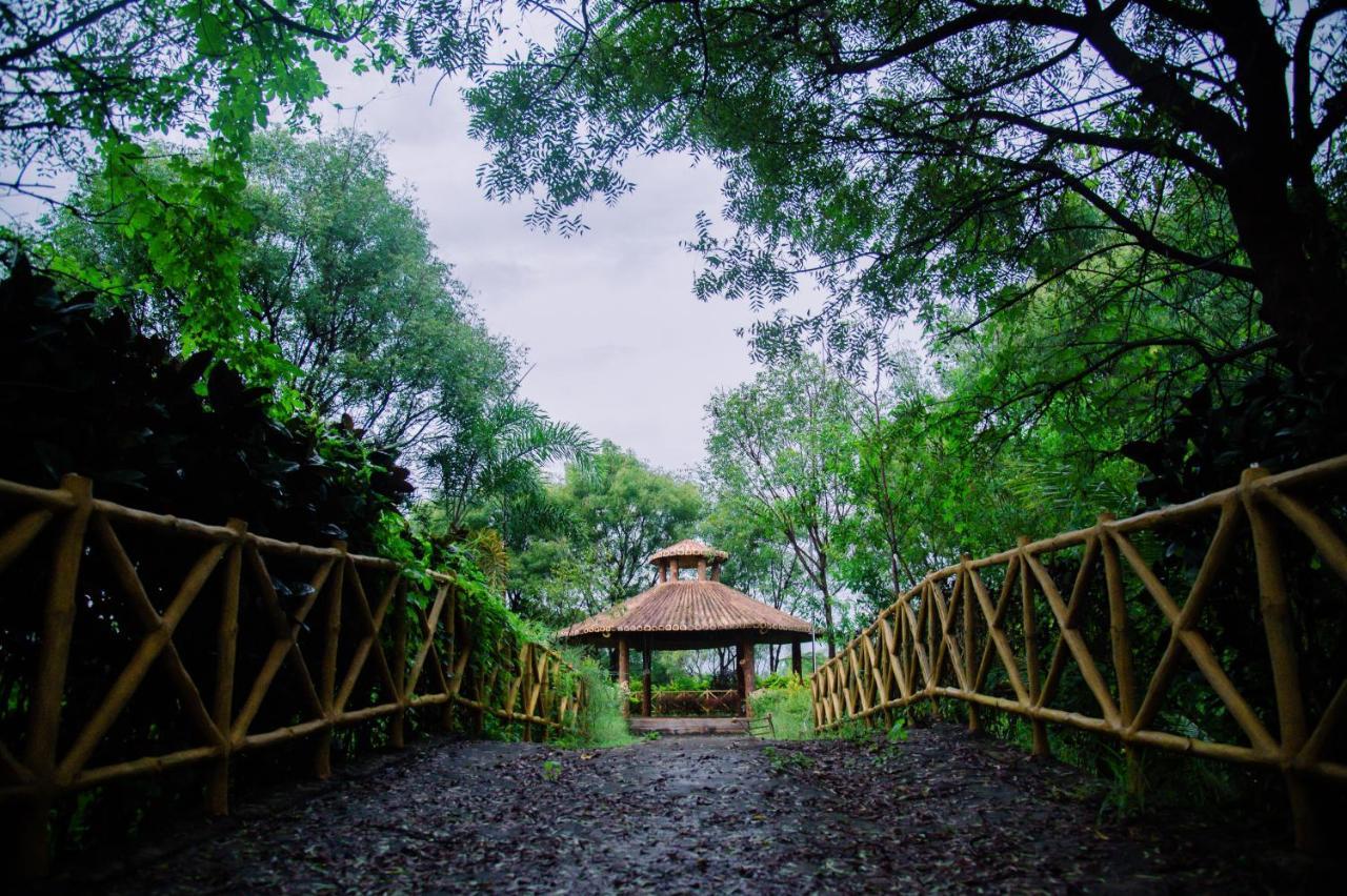 Sterling Banashree Badami Hotel Exterior photo