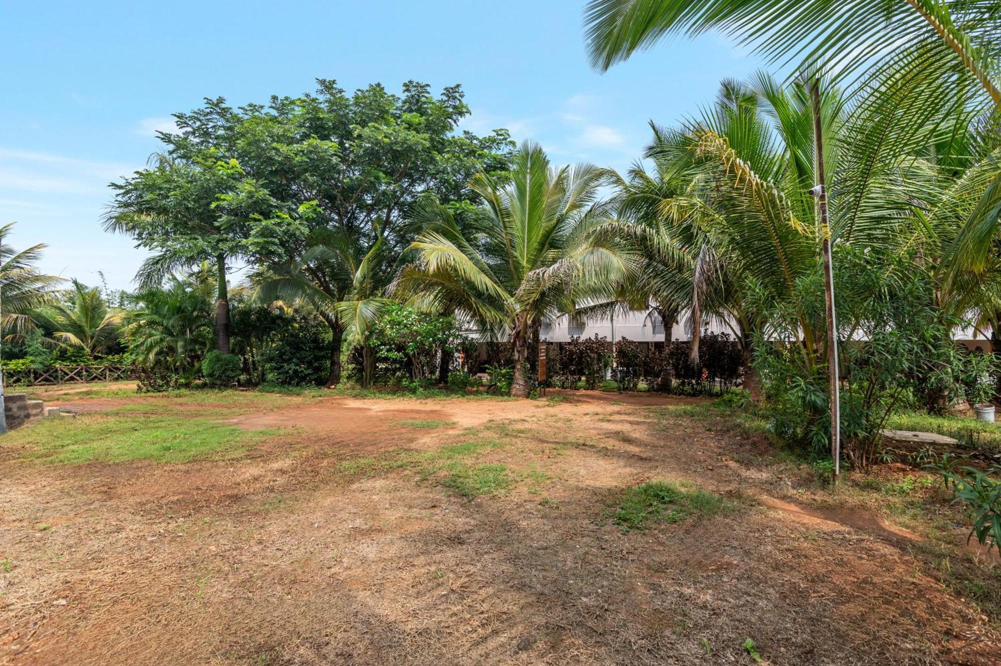 Sterling Banashree Badami Hotel Exterior photo