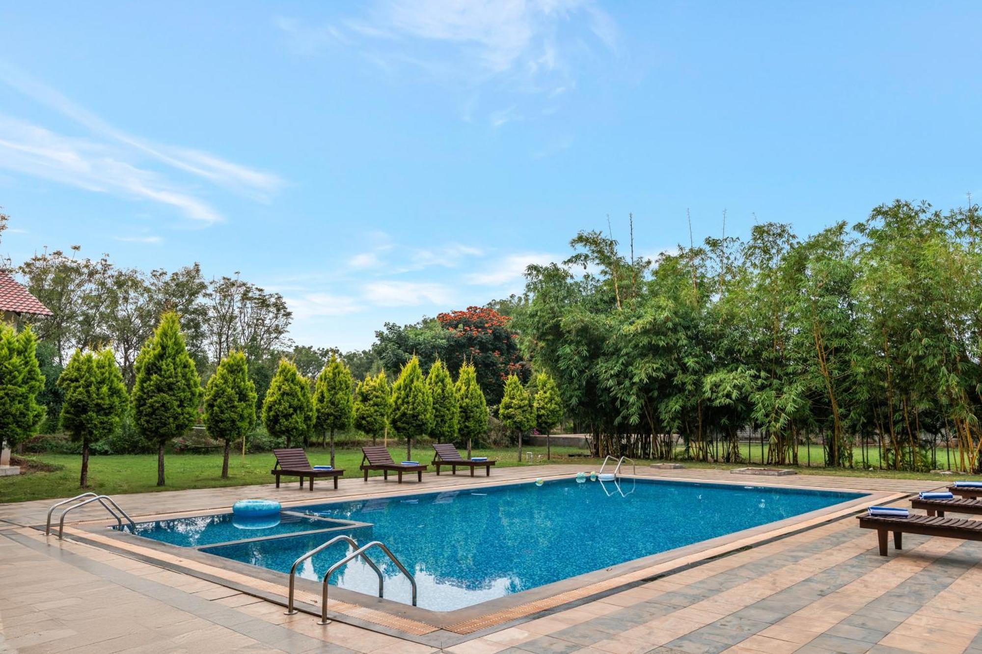 Sterling Banashree Badami Hotel Exterior photo