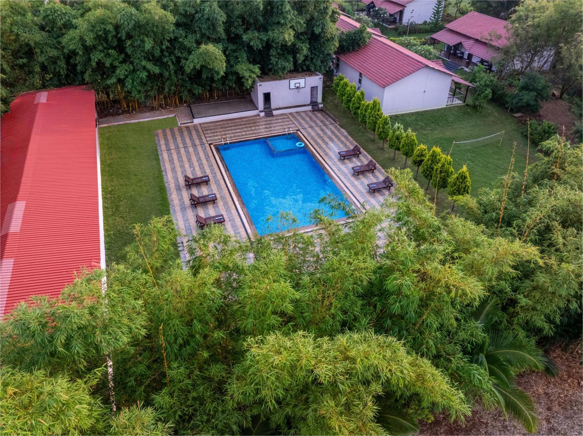 Sterling Banashree Badami Hotel Exterior photo